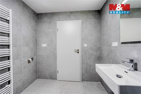 Pronájem bytu 1kk, 45 m² 8