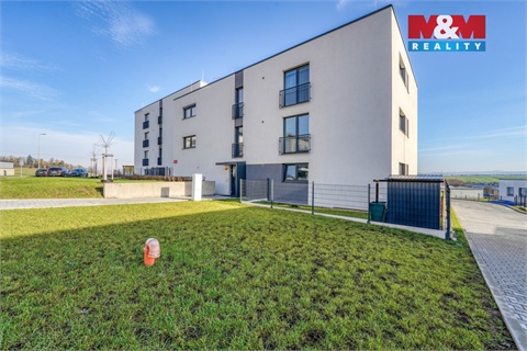 Pronájem bytu 1kk, 45 m² - 0