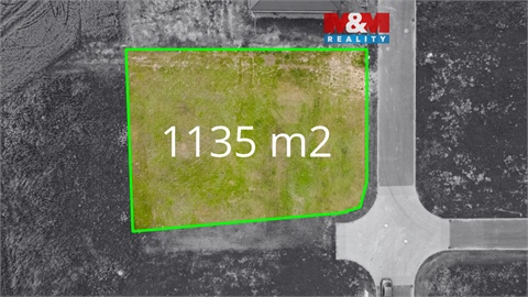 Prodej stavebního pozemku, 1 135 m² 0
