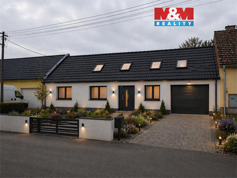 Prodej rodinného domu, 597 m² - 0