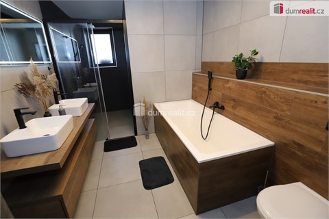 Prodej rodinného domu, 140 m² 14