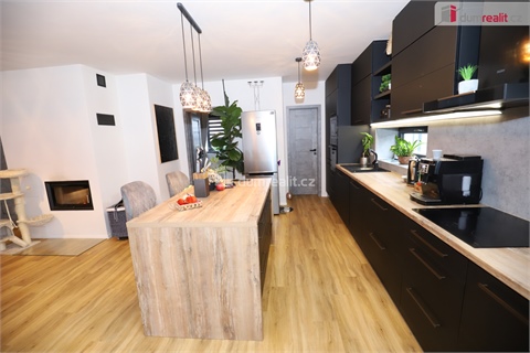 Prodej rodinného domu, 140 m² - 2