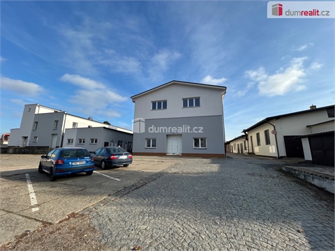 Pronájem skladu / haly, 26 m² 0