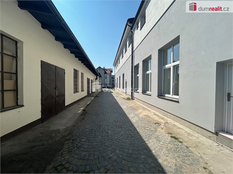 Pronájem skladu / haly, 26 m² - 0