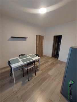 Pronájem bytu 2kk, 43 m² 8
