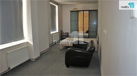 Pronájem bytu 1+1, 31 m² 0