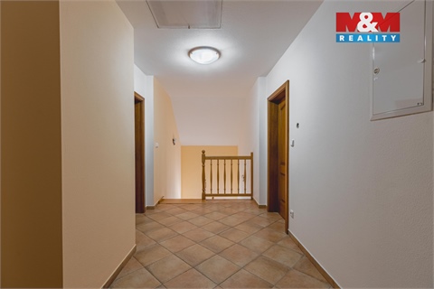 Pronájem rodinného domu, 406 m² 24