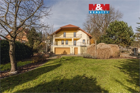 Pronájem rodinného domu, 406 m² 0