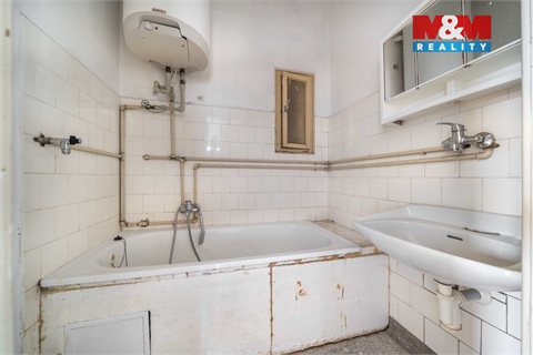 Prodej bytu 1+1, 47 m² - 4