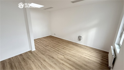 Pronájem kanceláře, 24 m² - 0