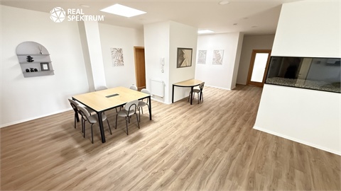 Pronájem kanceláře, 24 m² - 16