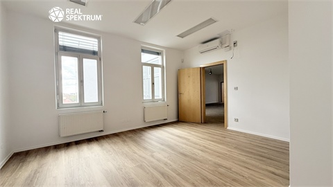 Pronájem kanceláře, 24 m² 0