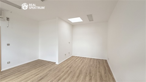 Pronájem kanceláře, 24 m² 4