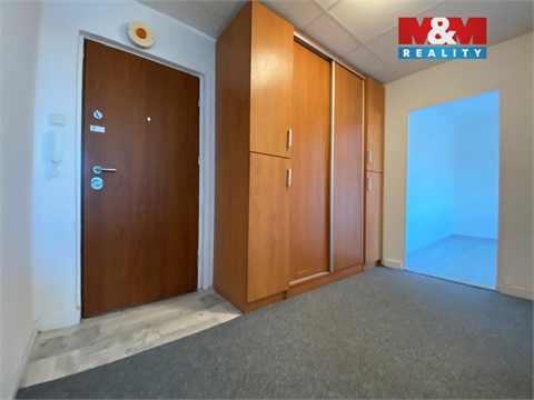 Pronájem bytu 1+1, 37 m² 2