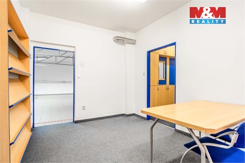 Pronájem kanceláře, 460 m² 8