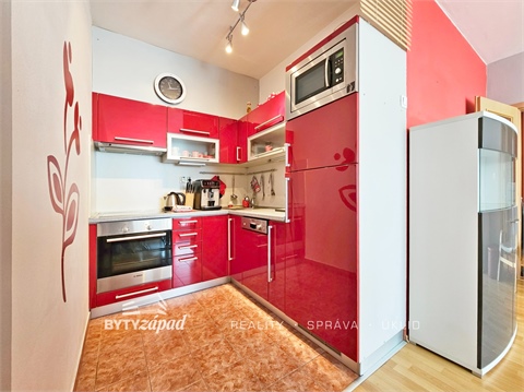 Pronájem bytu 2kk, 60 m² 2