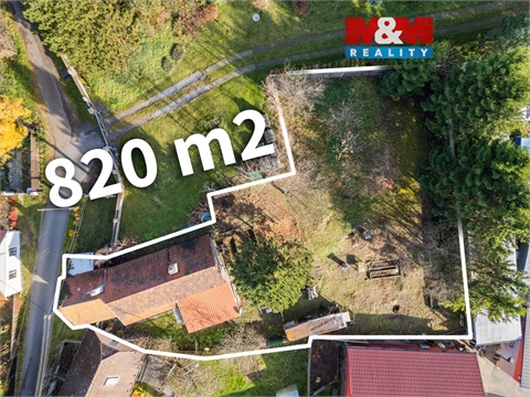 Prodej stavebního pozemku, 820 m² 0