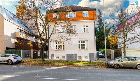 Pronájem kanceláře, 200 m² - 0