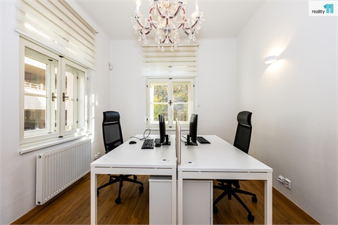 Pronájem kanceláře, 200 m² 8