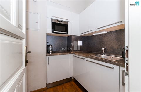 Pronájem kanceláře, 200 m² - 2