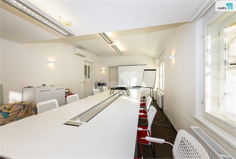 Pronájem kanceláře, 200 m² - 12