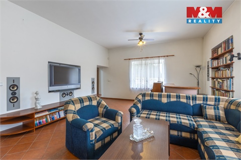 Prodej rodinného domu, 310 m² - 14