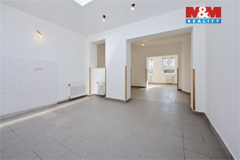 Pronájem obchodních prostor, 80 m² 2