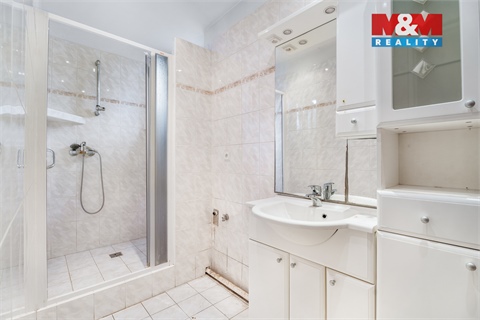 Prodej rodinného domu, 174 m² 14