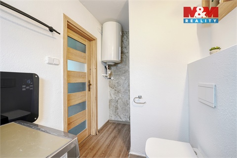 Prodej rodinného domu, 140 m² - 24