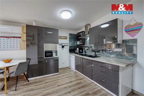 Prodej rodinného domu, 140 m² - 12