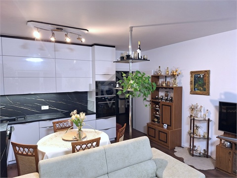 Prodej bytu 2kk, 64 m² - 2