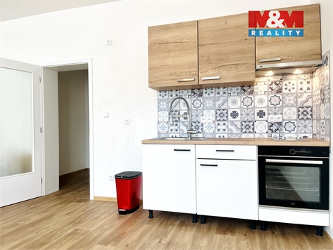 Pronájem bytu 1kk, 46 m² - 0