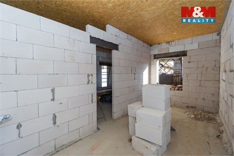 Prodej rodinného domu, 290 m² 14