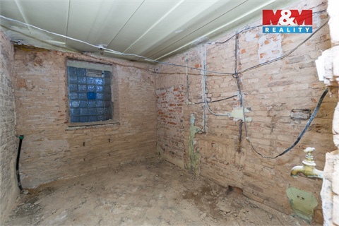 Prodej rodinného domu, 290 m² - 18