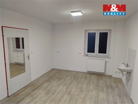 Pronájem obchodních prostor, 23 m² - 0