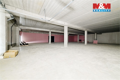 Pronájem skladu / haly, 2 200 m² 12