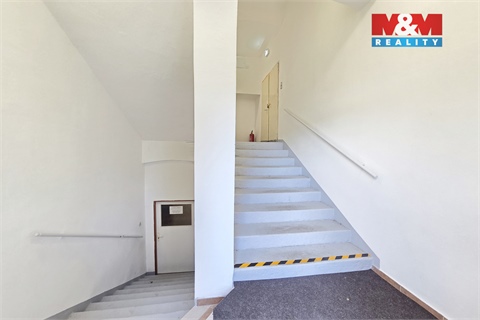 Pronájem obchodních prostor, 157 m² 10