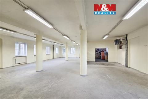 Pronájem obchodních prostor, 157 m² 0