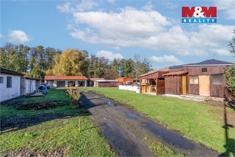 Prodej stavebního pozemku, 885 m² - 0