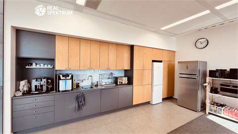 Pronájem kanceláře, 403 m² - 2