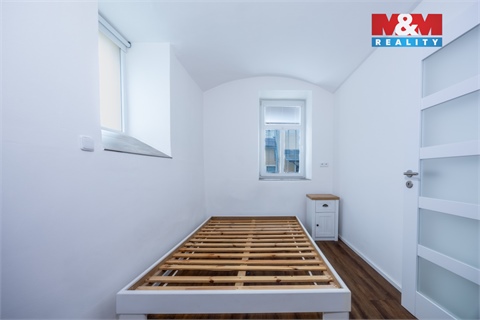 Prodej bytu 1+1, 45 m² 12