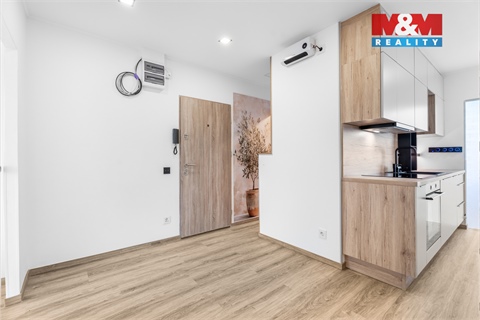 Prodej bytu 3+1, 60 m² 8