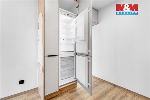 Prodej bytu 3+1, 60 m² 14