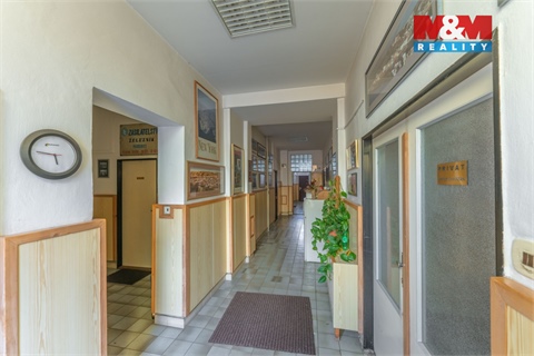 Pronájem skladu / haly, 200 m² - 0