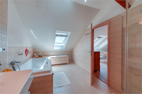 Prodej bytu 4kk, 136 m² 20