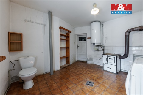 Prodej rodinného domu, 250 m² - 12