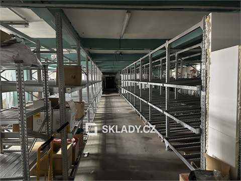 Pronájem skladu / haly, 3 000 m² 2