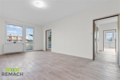 Pronájem bytu 3+1, 76 m² 0