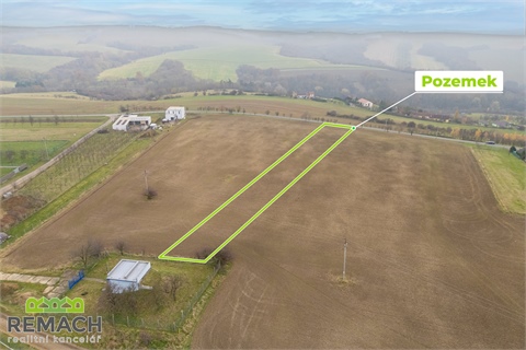 Prodej stavebního pozemku, 2 474 m² 0