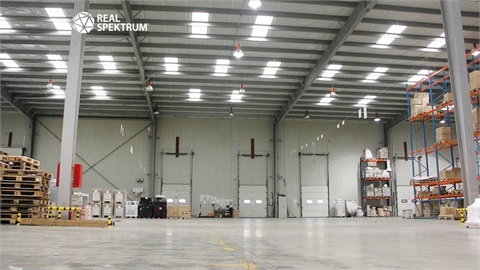 Pronájem skladu / haly, 2 300 m² - 0